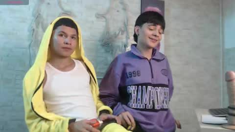 axel_milo_and_kairo online show from February 18, 4:15 pm