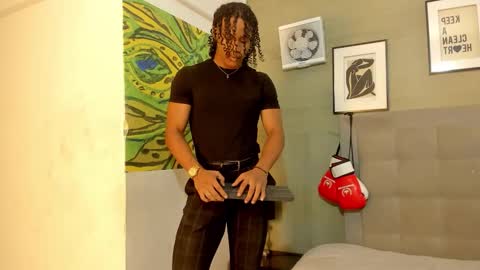Snapshot of axel_silva3 chatting on September 19, 1:00 pm AXEL SILVA online show from September 19, 1:00 pm