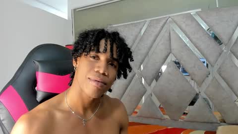 AXEL SILVA online show from November 30, 1:35 pm