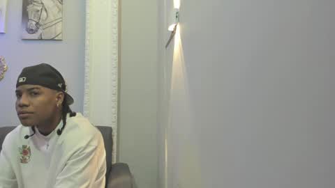 Snapshot of axel_silva3 chatting on March 1, 12:45 pm AXEL SILVA online show from March 1, 12:45 pm