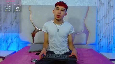 AXEL  online show from February 13, 12:32 pm