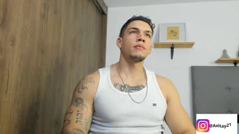 INDEPENDENT MODEL  online show from March 22, 4:39 am