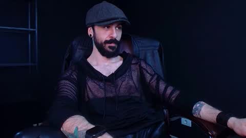 AxelColton online show from December 4, 7:04 am