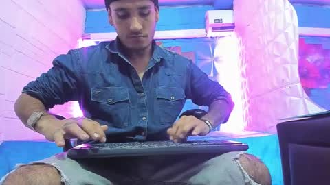 Snapshot of axell_cross2 chatting on September 23, 1:38 am Axell Cross2 online show from September 23, 1:38 am