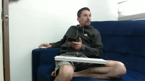 Axel Rose online show from February 17, 7:24 pm