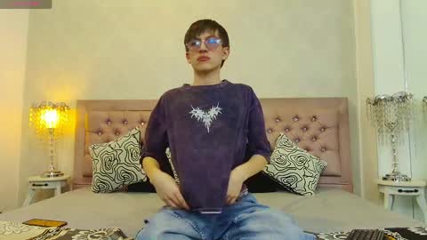 axell_stone online show from June 1, 7:58 pm