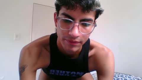 Axel  online show from February 9, 3:45 pm