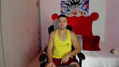 Axel online show from April 25, 11:24 am