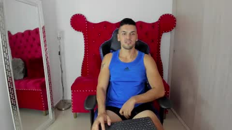 Axel online show from July 22, 11:35 am