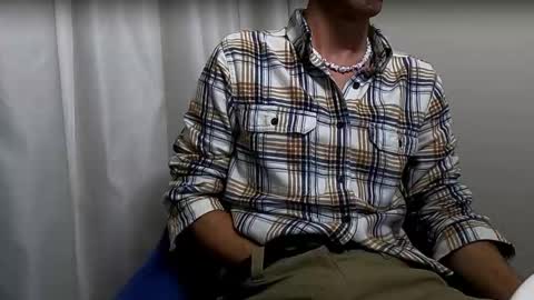 Snapshot of axl_fx chatting on September 21, 12:22 am Axl online show from September 21, 12:22 am