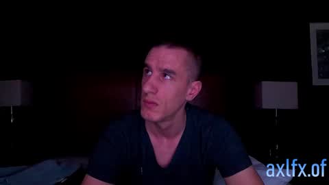 Snapshot of axl_fx chatting on December 11, 7:32 pm Axl online show from December 11, 7:32 pm