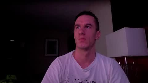 Snapshot of axl_fx chatting on February 25, 12:58 am Axl online show from February 25, 12:58 am