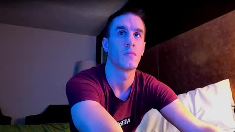 Snapshot of axl_fx chatting on February 13, 12:02 am Axl online show from February 13, 12:02 am