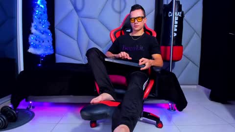 Ayden Miller online show from December 10, 4:27 pm