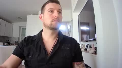 b_marco_ online show from January 3, 11:25 am