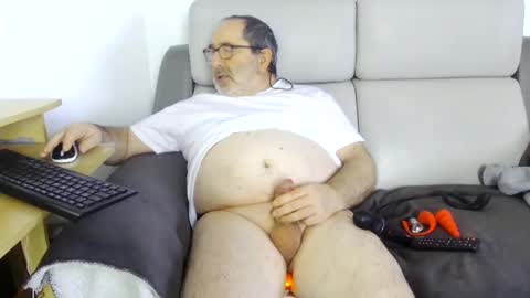 Snapshot of babacool96 chatting on February 6, 8:50 am babacool 96 online show from February 6, 8:50 am