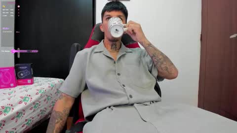 Snapshot of baby_gio chatting on September 30, 12:09 pm OF GxoXabs online show from September 30, 12:09 pm