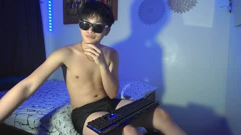Snapshot of baby_simph chatting on January 21, 2:44 pm Josh online show from January 21, 2:44 pm