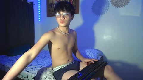 Snapshot of baby_simph chatting on January 28, 4:30 pm Josh online show from January 28, 4:30 pm