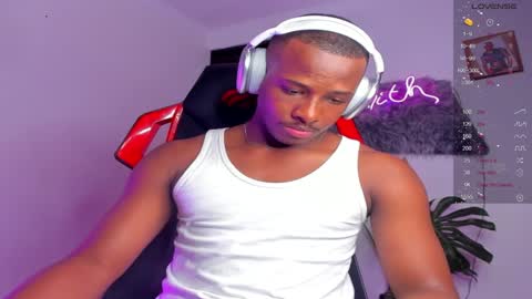 Snapshot of baby_smith chatting on December 11, 2:43 am FOLLOW ME online show from December 11, 2:43 am