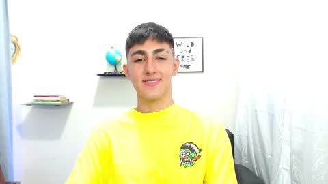 Snapshot of babymaik chatting on December 23, 8:25 pm babymaik online show from December 23, 8:25 pm