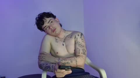 Snapshot of bad_vegitta chatting on October 14, 5:58 am bad_vegitta online show from October 14, 5:58 am