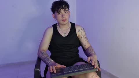 Snapshot of bad_vegitta chatting on October 8, 8:46 pm bad_vegitta online show from October 8, 8:46 pm