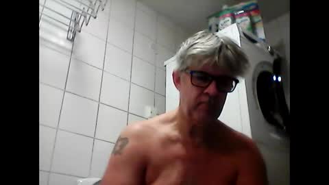 Snapshot of baggelina75 chatting on January 26, 11:06 am baggelina75 online show from January 26, 11:06 am