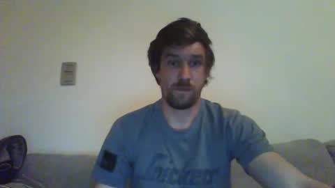 Snapshot of basteleus1 chatting on February 6, 2:33 am basteleus1 online show from February 6, 2:33 am