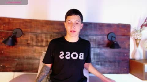 bastian_torres_ online show from March 17, 6:54 pm