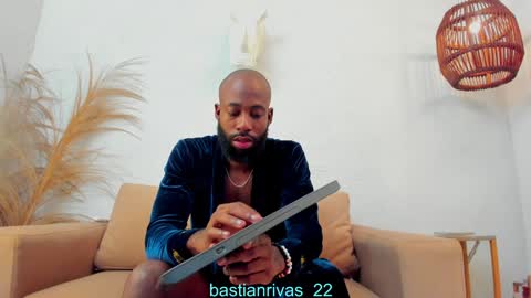 Snapshot of bastianrivas chatting on January 30, 11:55 am Bastian. online show from January 30, 11:55 am