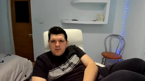 Snapshot of basystem8 chatting on December 17, 3:39 pm BASY online show from December 17, 3:39 pm
