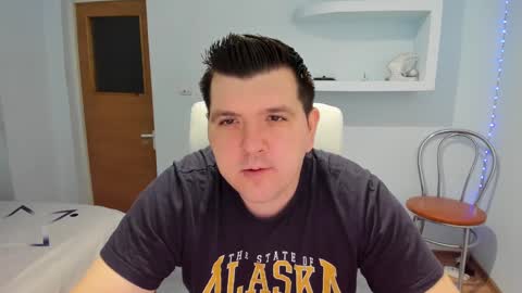 Snapshot of basystem8 chatting on January 18, 10:28 am BASY online show from January 18, 10:28 am