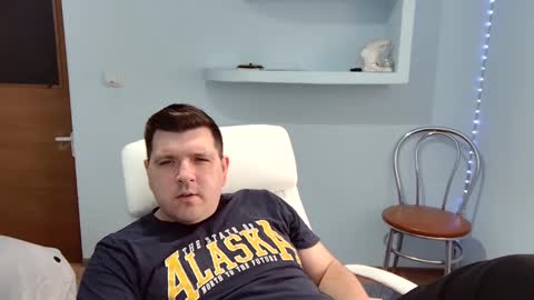 Snapshot of basystem8 chatting on February 16, 11:05 am BASY online show from February 16, 11:05 am