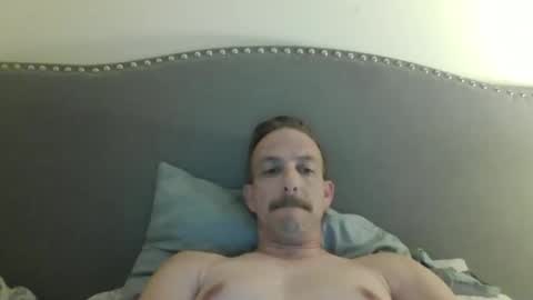 babtboy2121 online show from April 22, 1:45 am