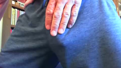 BateBro13 online show from April 25, 2:14 pm