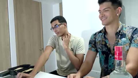 Snapshot of bbbeachboy chatting on September 16, 10:54 pm Valentino online show from September 16, 10:54 pm
