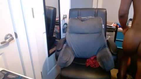 Racks online show from December 15, 6:16 pm