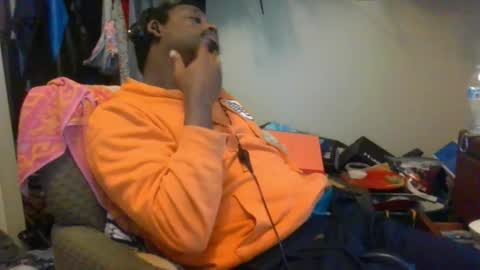 rocker n queen online show from February 18, 7:43 pm