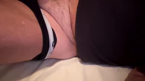 Snapshot of beachguy469 chatting on December 27, 1:43 am BeachGuy online show from December 27, 1:43 am