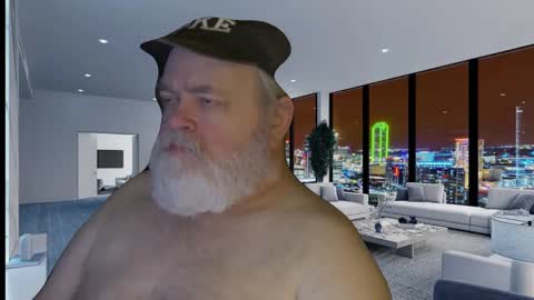 Snapshot of bear4muscle chatting on December 15, 3:34 am Dookie online show from December 15, 3:34 am