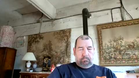 Snapshot of bearacuda555 chatting on December 15, 11:45 am Bruno online show from December 15, 11:45 am