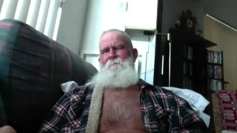 beardbushy online show from June 29, 2:28 pm