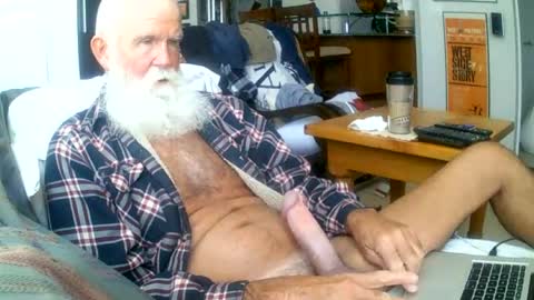 beardbushy online show from July 2, 4:13 pm