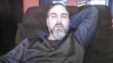 Snapshot of beardedambition chatting on December 29, 4:08 pm beardedambition online show from December 29, 4:08 pm