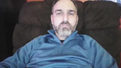 Snapshot of beardedambition chatting on February 25, 12:36 am beardedambition online show from February 25, 12:36 am