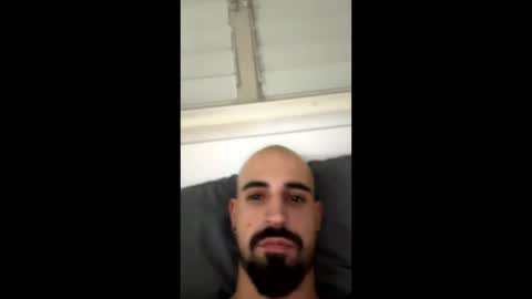 Snapshot of beardedbaldy_09 chatting on October 1, 9:30 pm Ask me online show from October 1, 9:30 pm