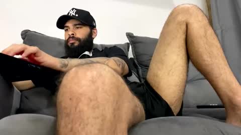 Snapshot of beardmax chatting on September 9, 6:46 am Min online show from September 9, 6:46 am