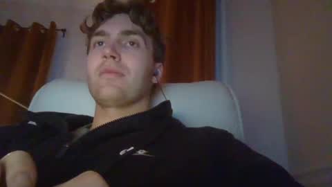 Snapshot of beautifulbeaver chatting on February 13, 12:02 am beautifulbeaver online show from February 13, 12:02 am