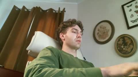 Snapshot of beautifulbeaver chatting on March 2, 9:41 pm beautifulbeaver online show from March 2, 9:41 pm